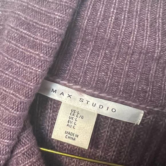 Purple turtleneck - Picture 2 of 3